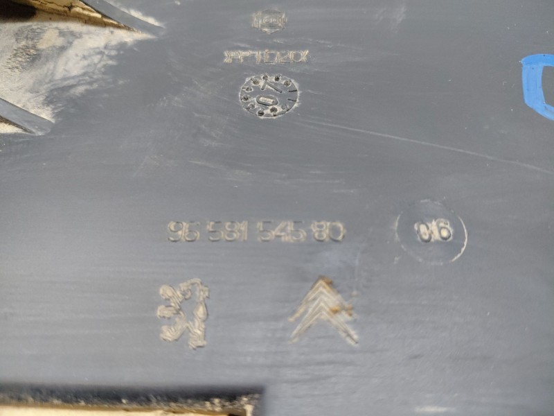 Recambio de deposito aditivo fap ( urea - adblue ) para citroën c4 grand picasso sx referencia OEM IAM 9658154580  