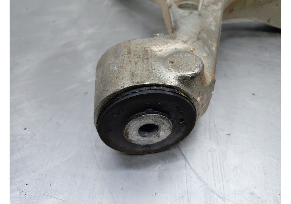 Recambio de brazo suspension inferior delantero derecho para mercedes-benz clase gl (x166) 450 grand edition referencia OEM IAM 