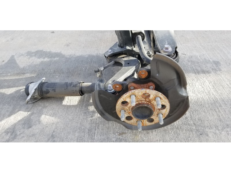 Recambio de puente trasero para toyota corolla (e21) hybrid active referencia OEM IAM 512060208  