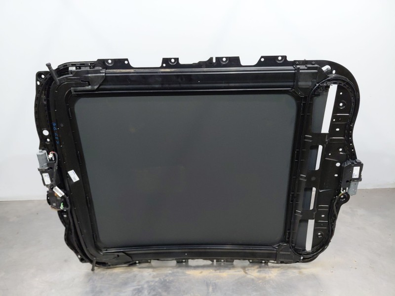 Recambio de techo para audi q3 sportback (f3n) s line referencia OEM IAM 4M8877049C 4M8877055C 4M8877056B