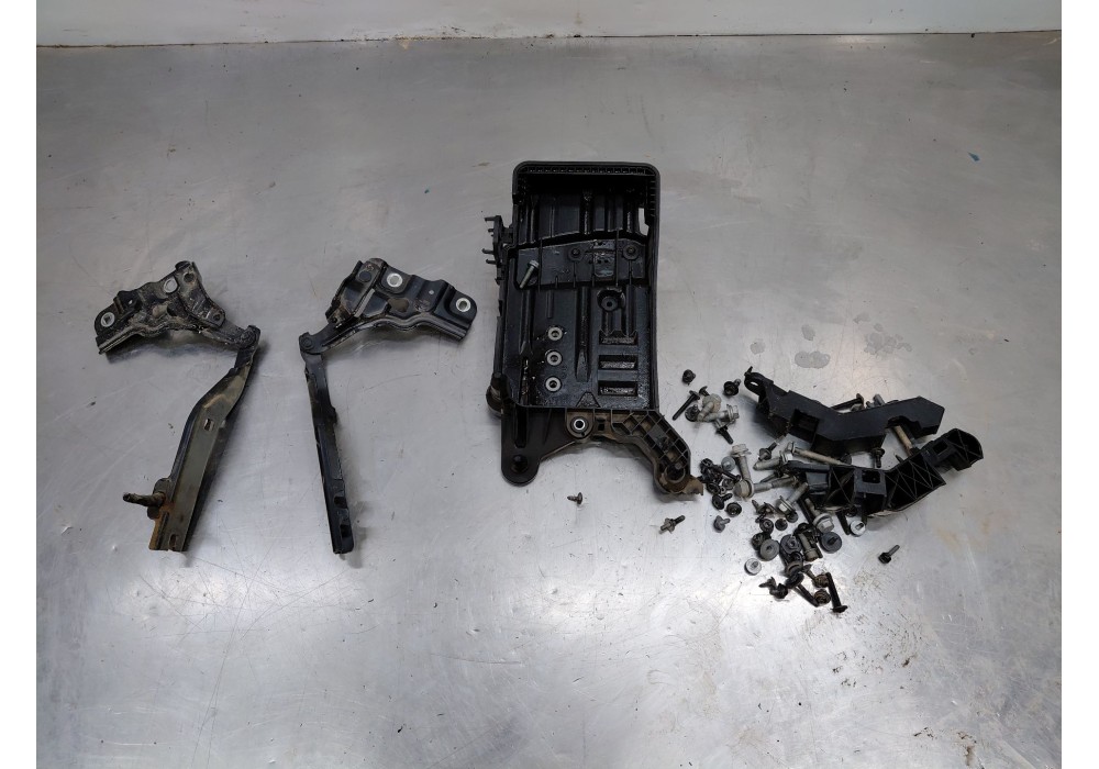 Recambio de morro completo para audi q3 sportback (f3n) s line referencia OEM IAM 83A807061B 83A941773 83A941774