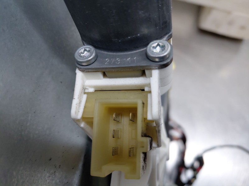 Recambio de elevalunas delantero izquierdo para mercedes-benz clase gl (x166) 450 grand edition referencia OEM IAM A1647201579  