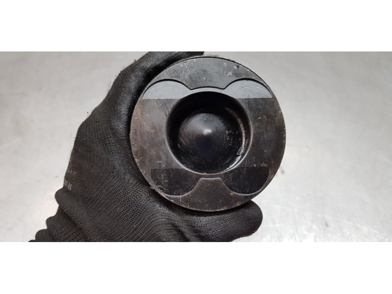 Recambio de piston para jeep gr. cherokee (wh) 3.0 crd laredo referencia OEM IAM 5179423AB  