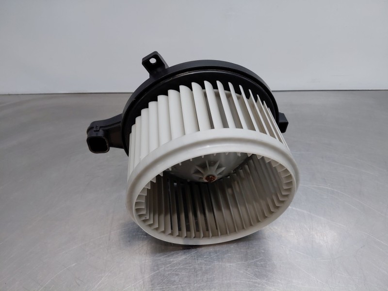 Recambio de motor calefaccion para nissan qashqai (j12) acenta referencia OEM IAM 272266UM9E 272v06le0b 