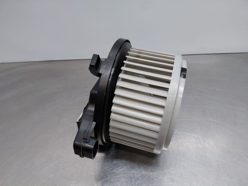 Recambio de motor calefaccion para nissan qashqai (j12) acenta referencia OEM IAM 272266UM9E 272v06le0b 