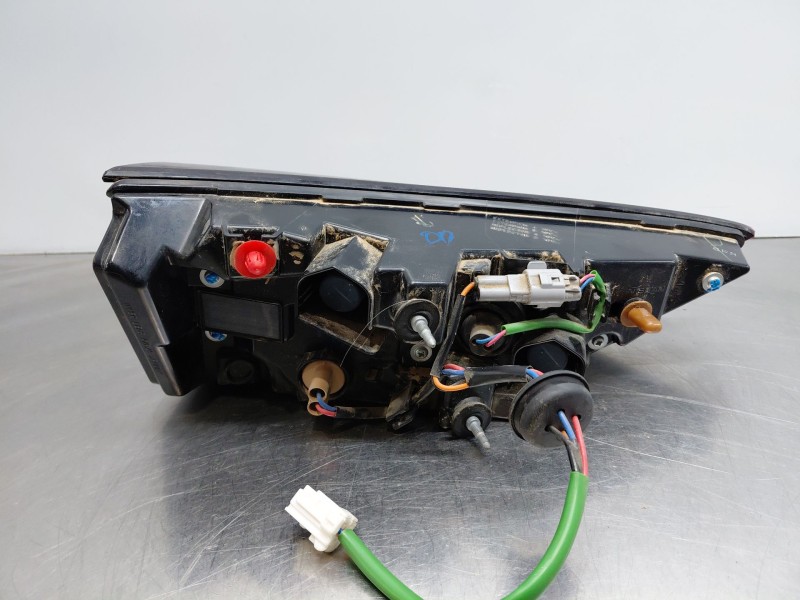 Recambio de piloto trasero derecho interior para nissan qashqai (j12) acenta referencia OEM IAM 265506UN1A  