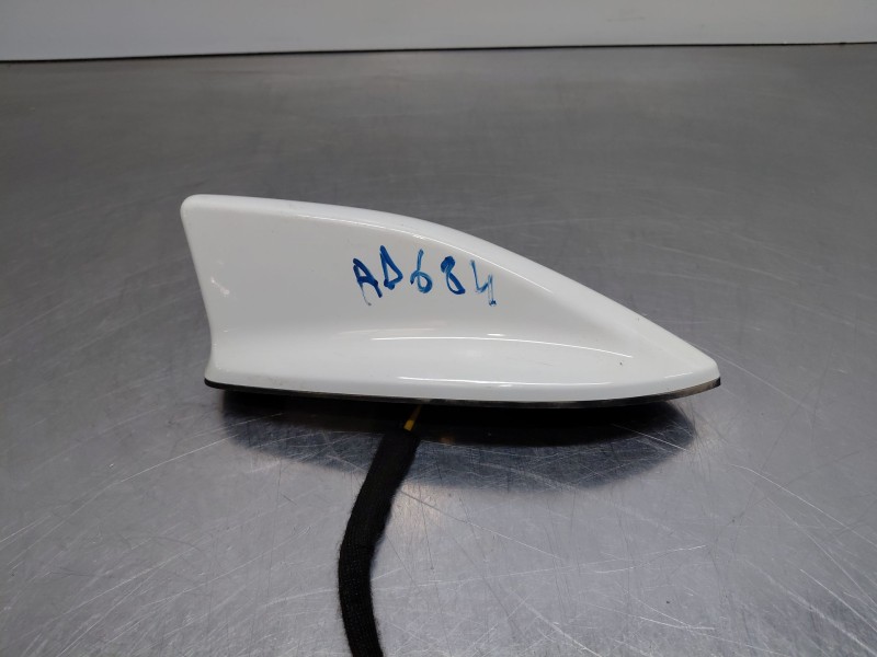 Recambio de antena para nissan qashqai (j12) acenta referencia OEM IAM 282086TL0A  