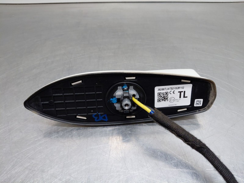 Recambio de antena para nissan qashqai (j12) acenta referencia OEM IAM 282086TL0A  
