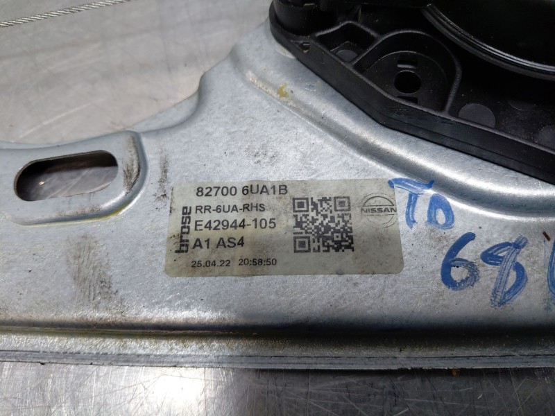 Recambio de elevalunas trasero derecho para nissan qashqai (j12) acenta referencia OEM IAM 827006UA1B  