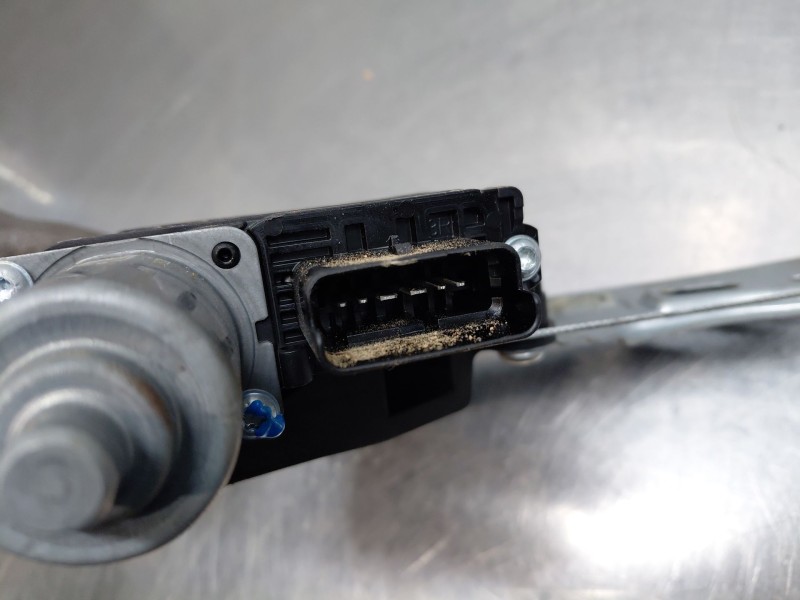 Recambio de elevalunas trasero derecho para nissan qashqai (j12) acenta referencia OEM IAM 827006UA1B  