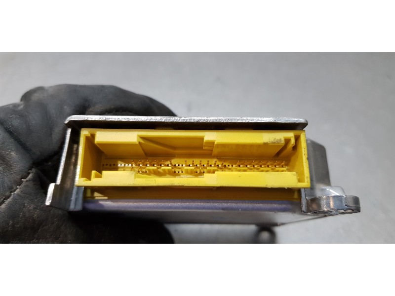 Recambio de centralita airbag para ssangyong rexton rx 270 plus / 270 xdi plus referencia OEM IAM 8625008140  