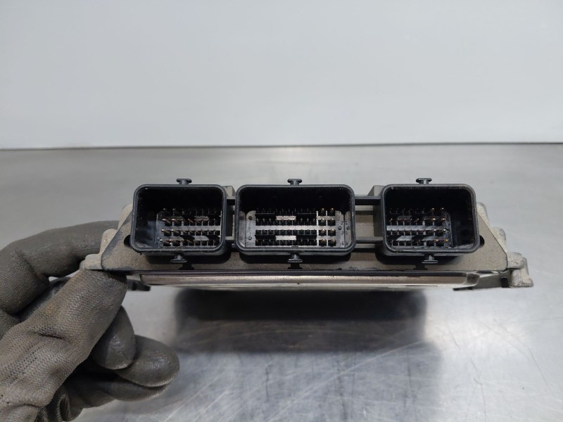 Recambio de centralita motor uce para citroën c4 picasso sx referencia OEM IAM 0281012980 9664617480 