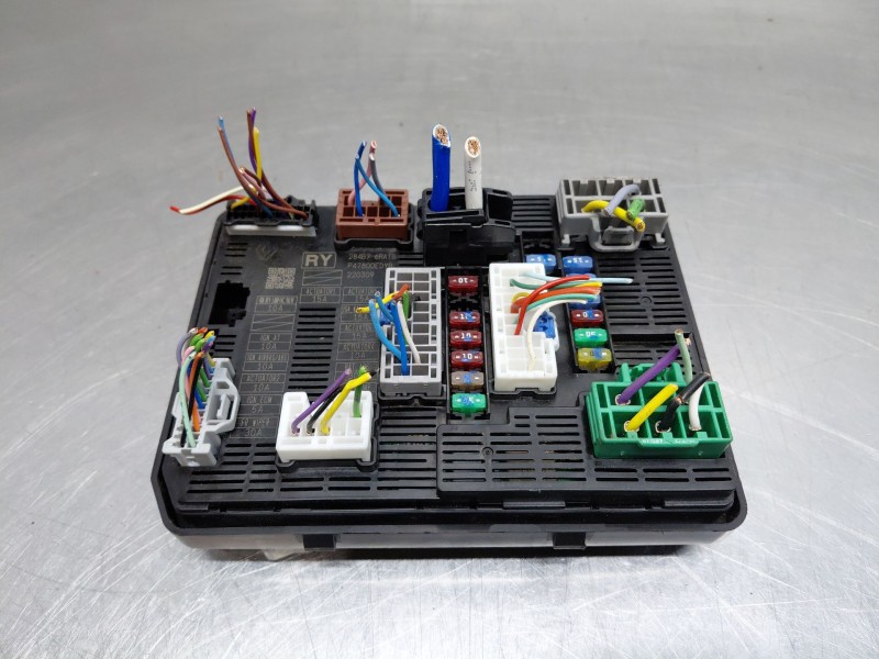 Recambio de caja reles / fusibles para nissan qashqai (j12) acenta referencia OEM IAM 284B76RA1B  