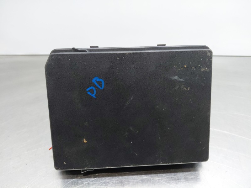 Recambio de caja reles / fusibles para nissan qashqai (j12) acenta referencia OEM IAM 284B76RA1B  