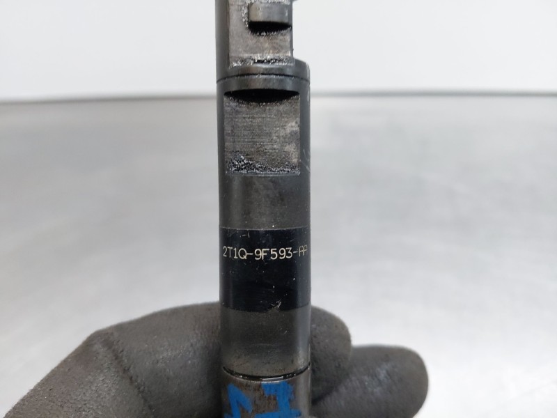 Recambio de inyector para ford transit connect (tc7) tourneo referencia OEM IAM 2T1Q9F593AA  