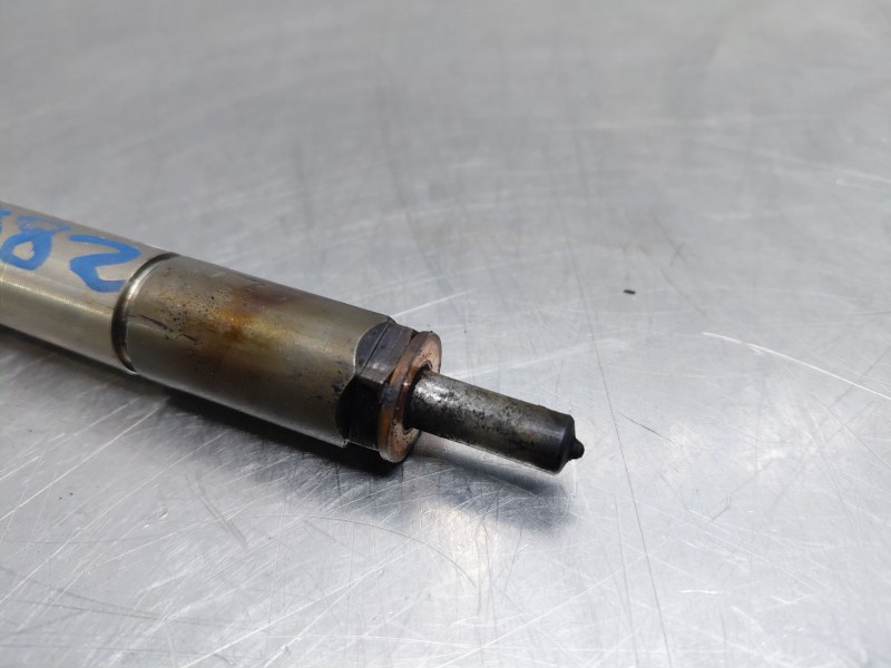 Recambio de inyector para peugeot 407 sw sport referencia OEM IAM 1980J4 9647247280 