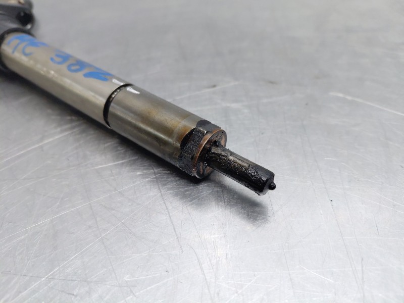 Recambio de inyector para peugeot 407 sw sport referencia OEM IAM 1980J4 9647247280 