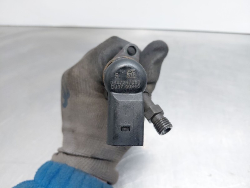 Recambio de inyector para peugeot 407 sw sport referencia OEM IAM 1980J4 9647247280 