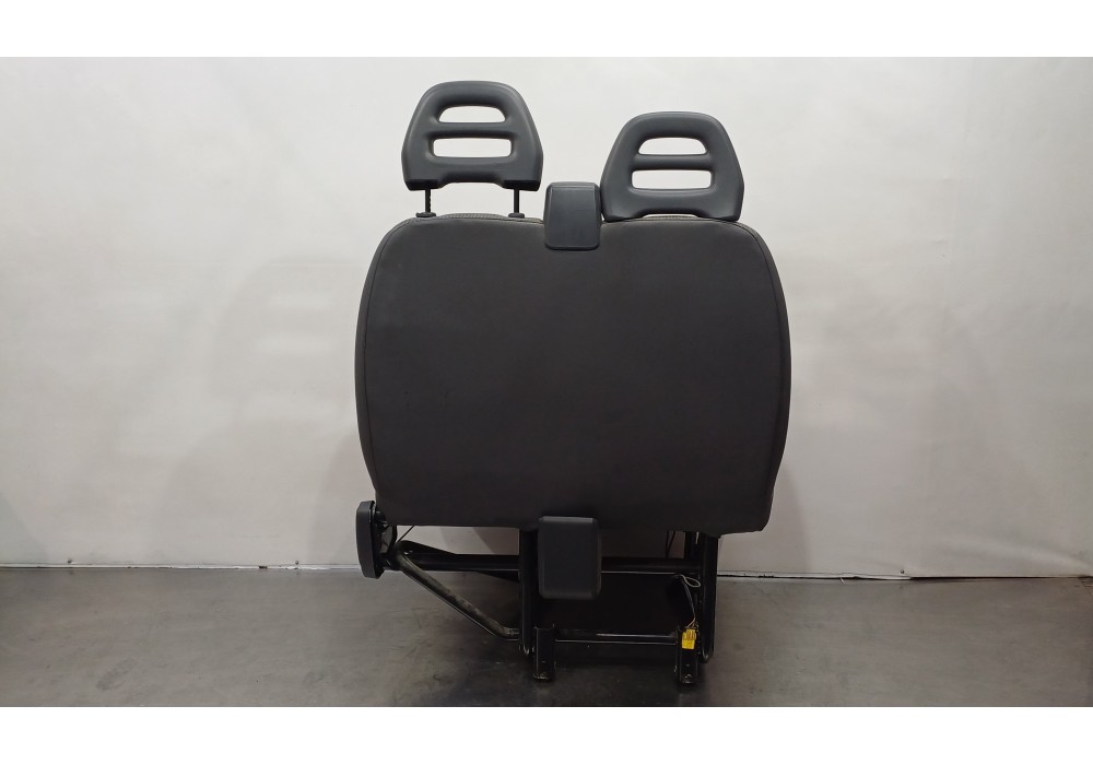 Recambio de asiento delantero derecho para peugeot boxer caja cerrada (rs 3000) (330/333) 2007 ) hdi (330) referencia OEM IAM 88