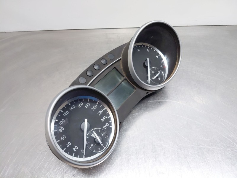 Recambio de cuadro instrumentos para mercedes-benz clase gl (x166) 450 grand edition referencia OEM IAM A2519005800 A2C53419160 