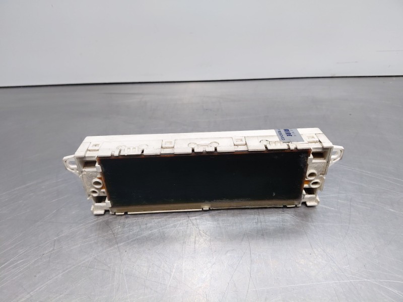 Recambio de pantalla multifuncion para peugeot 407 sw sport referencia OEM IAM 9821852480  