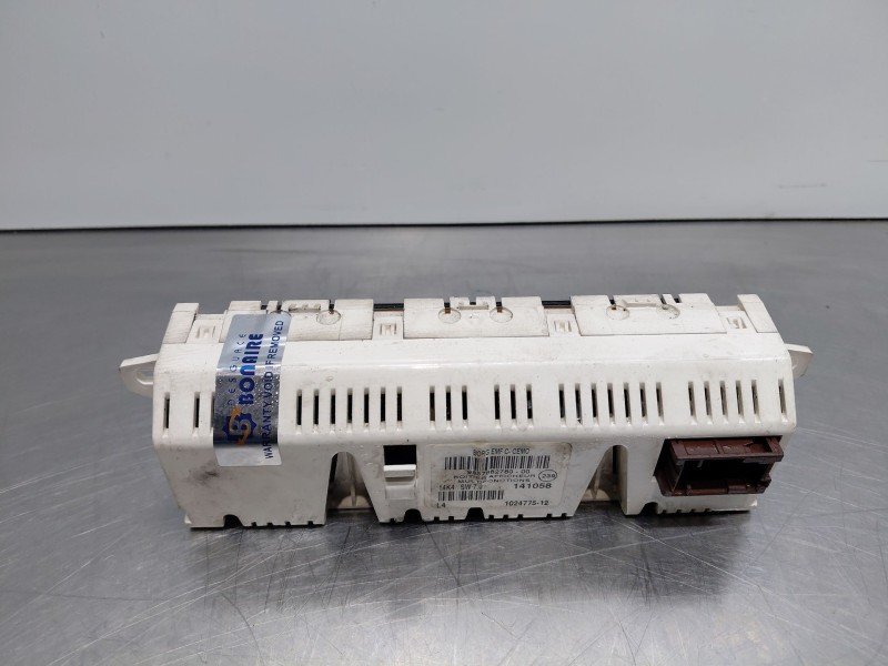 Recambio de pantalla multifuncion para peugeot 407 sw sport referencia OEM IAM 9821852480  