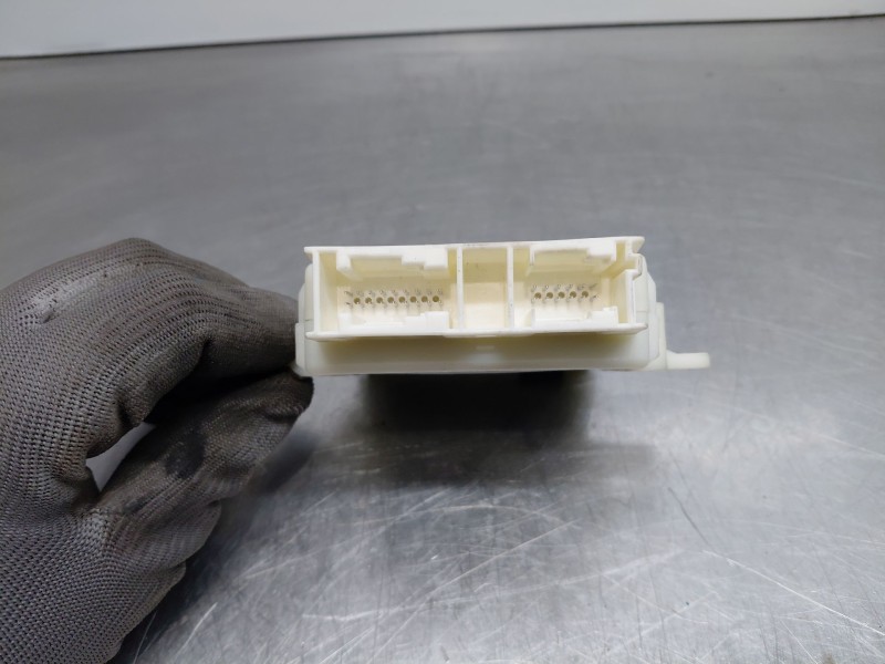 Recambio de modulo electronico para mercedes-benz clase gl (x166) 450 grand edition referencia OEM IAM A1649005000  