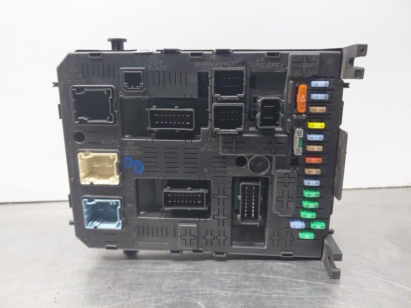 Recambio de caja reles / fusibles para citroën c4 grand picasso sx referencia OEM IAM 9664059080  