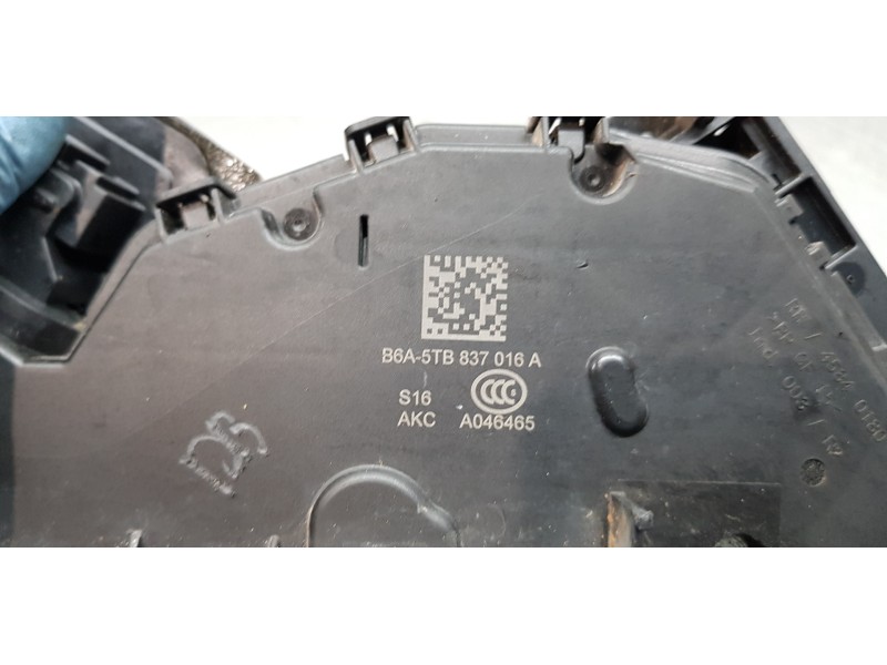 Recambio de cerradura puerta delantera derecha para volkswagen caddy ocio trendline bluemotion referencia OEM IAM 5TB837016C B6A Recambio de cerradura puerta delantera derecha para volkswagen caddy ocio trendline bluemotion referencia OEM IAM 5TB837016C B6A