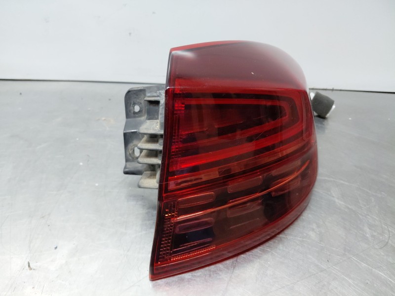 Recambio de piloto trasero derecho para kia ceed sportswagon hybrid referencia OEM IAM 92402J7150  