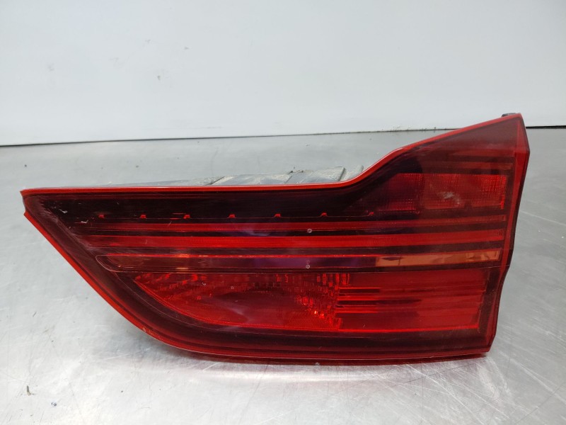 Recambio de piloto trasero derecho interior para kia ceed sportswagon hybrid referencia OEM IAM 92404J7150  