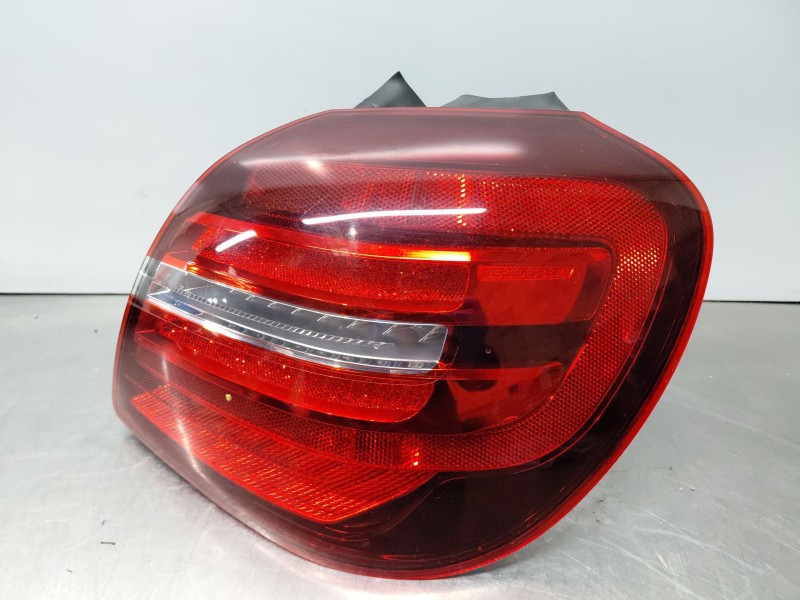 Recambio de piloto trasero derecho para mercedes-benz clase gla (w156) 200 d referencia OEM IAM A1569068400  