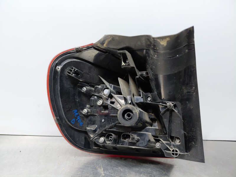 Recambio de piloto trasero derecho para mercedes-benz clase gla (w156) 200 d referencia OEM IAM A1569068400  