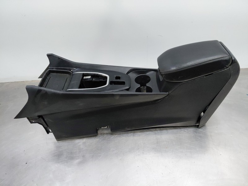 Recambio de apoyabrazos central para nissan qashqai (j12) acenta referencia OEM IAM 969106UN0A  