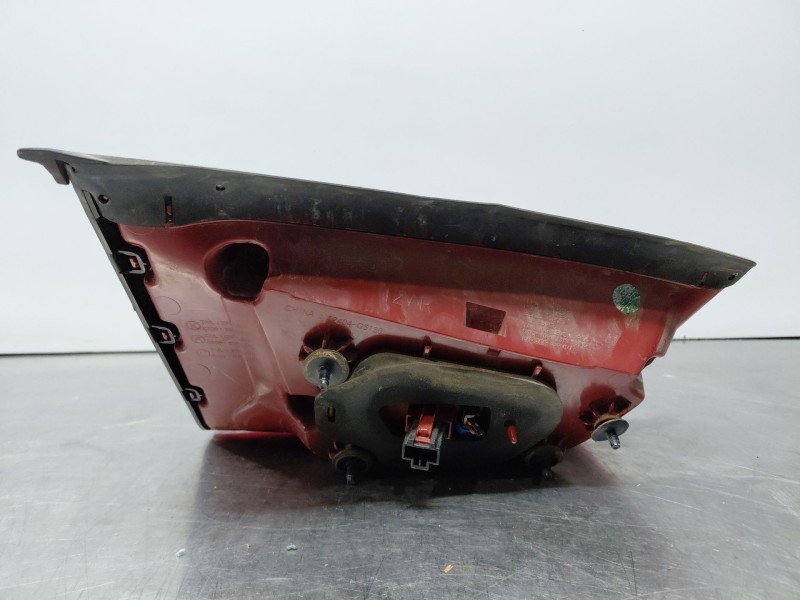 Recambio de piloto trasero derecho interior para kia niro concept referencia OEM IAM 92404G5120  