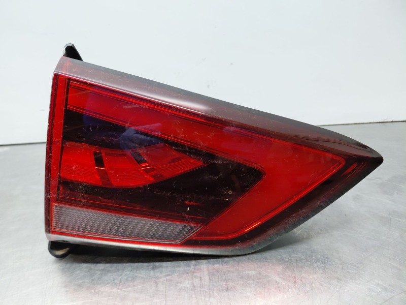 Recambio de piloto trasero izquierdo interior para mg zs suv referencia OEM IAM a31005l0100  