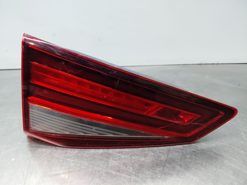 Recambio de piloto trasero izquierdo interior para seat ateca style go referencia OEM IAM 575945307D  