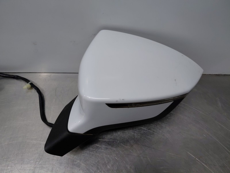Recambio de retrovisor izquierdo para seat ateca style go referencia OEM IAM 576857507AC 576857507AC9B9 