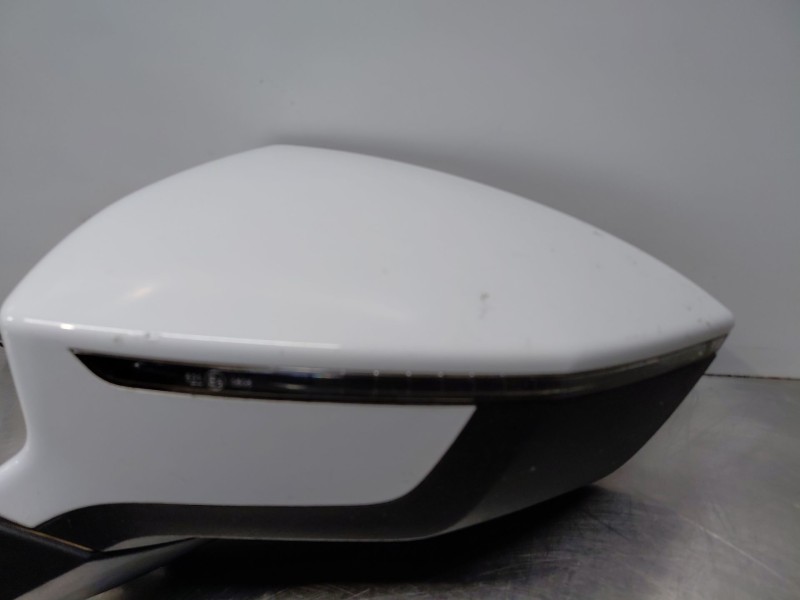 Recambio de retrovisor izquierdo para seat ateca style go referencia OEM IAM 576857507AC 576857507AC9B9 
