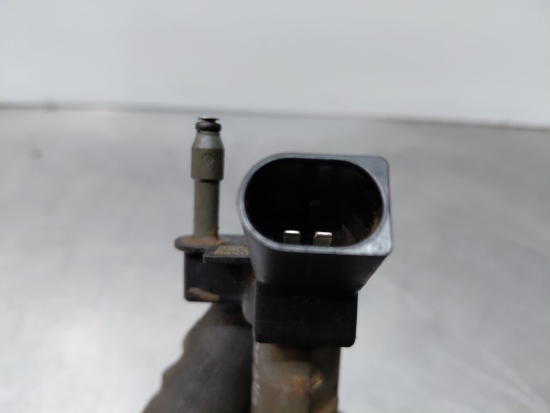 Recambio de inyector para peugeot bipper tepee active referencia OEM IAM 1980EQ 780542801 0445110351