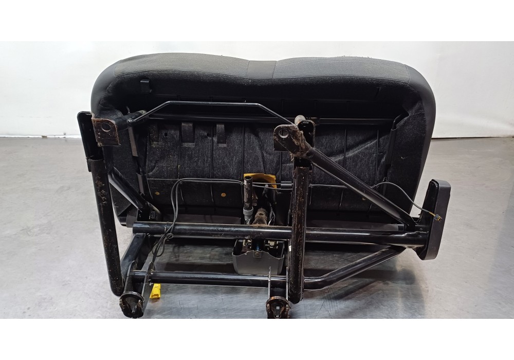 Recambio de asiento delantero derecho para peugeot boxer caja cerrada (rs 3000) (330/333) 2007 ) hdi (330) referencia OEM IAM 88