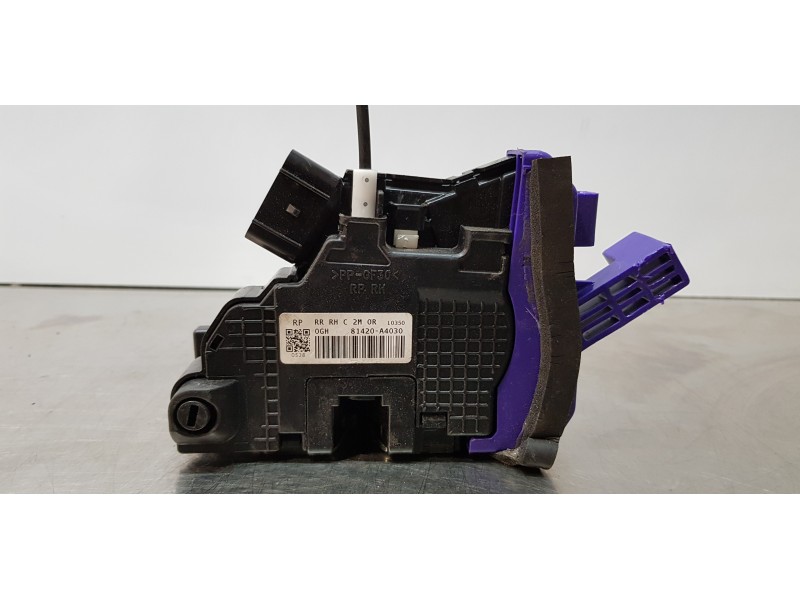 Recambio de cerradura puerta trasera derecha para kia carens ( ) concept referencia OEM IAM 81420A4030  