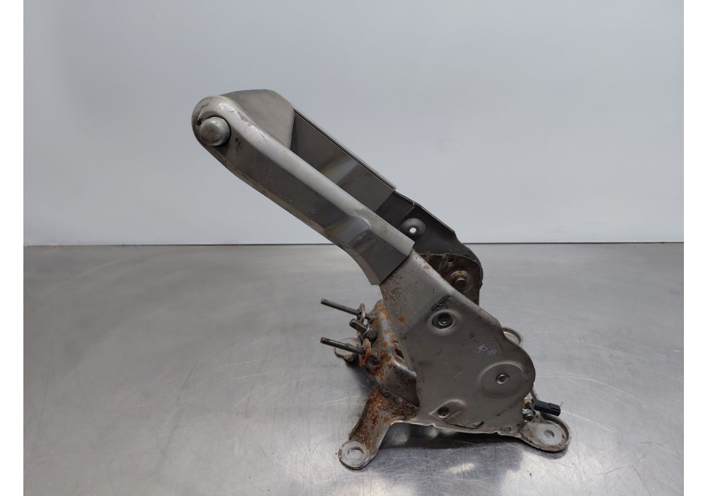 Recambio de palanca freno de mano para renault megane ii coupé-cabriolet (em0/1_) 1.9 dci referencia OEM IAM 8200273005  