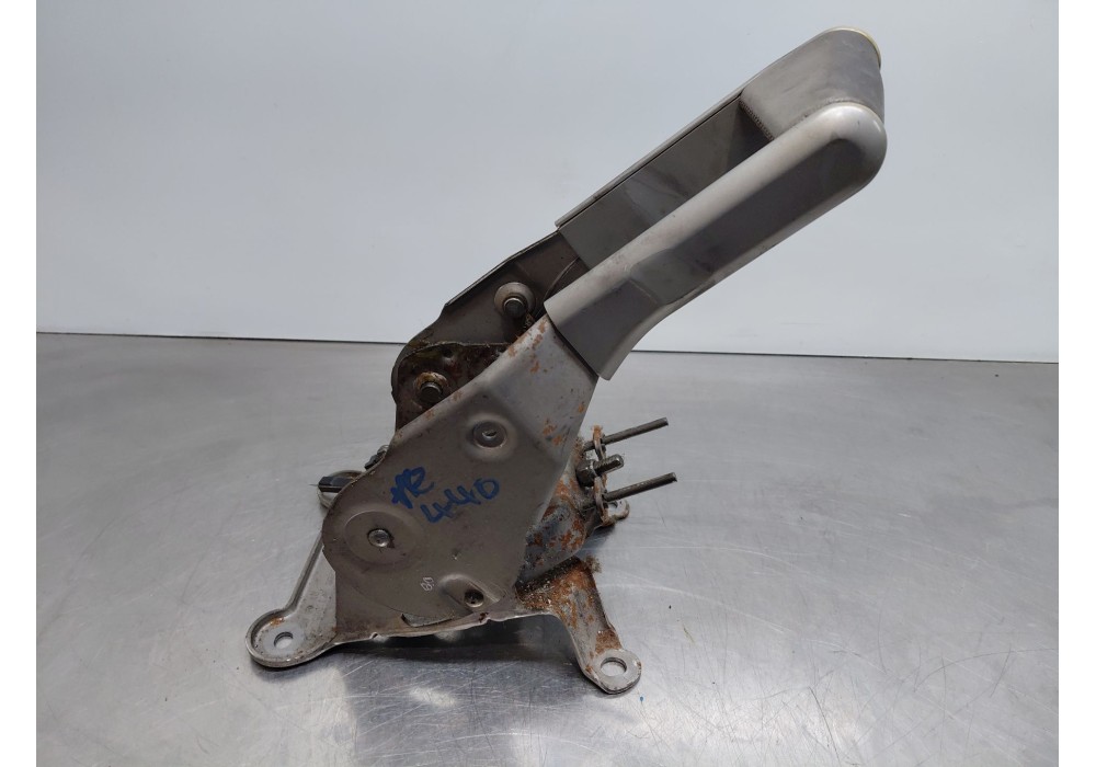 Recambio de palanca freno de mano para renault megane ii coupé-cabriolet (em0/1_) 1.9 dci referencia OEM IAM 8200273005  