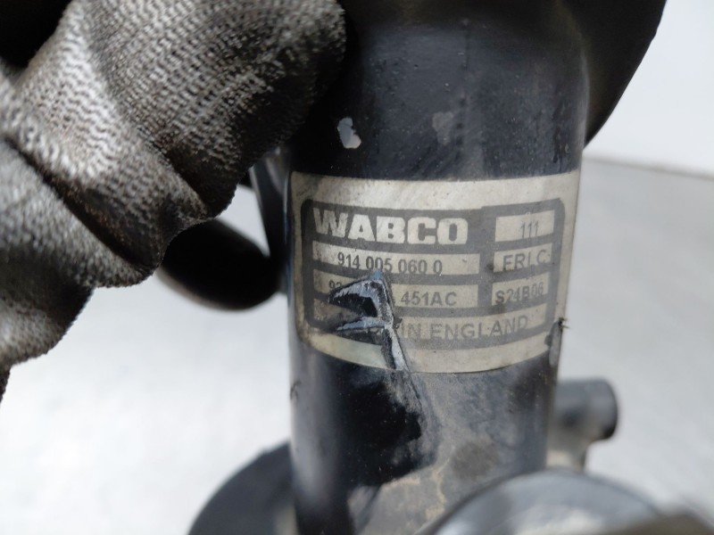 Recambio de depresor freno / bomba vacio para ford focus berlina (cap) ghia referencia OEM IAM   