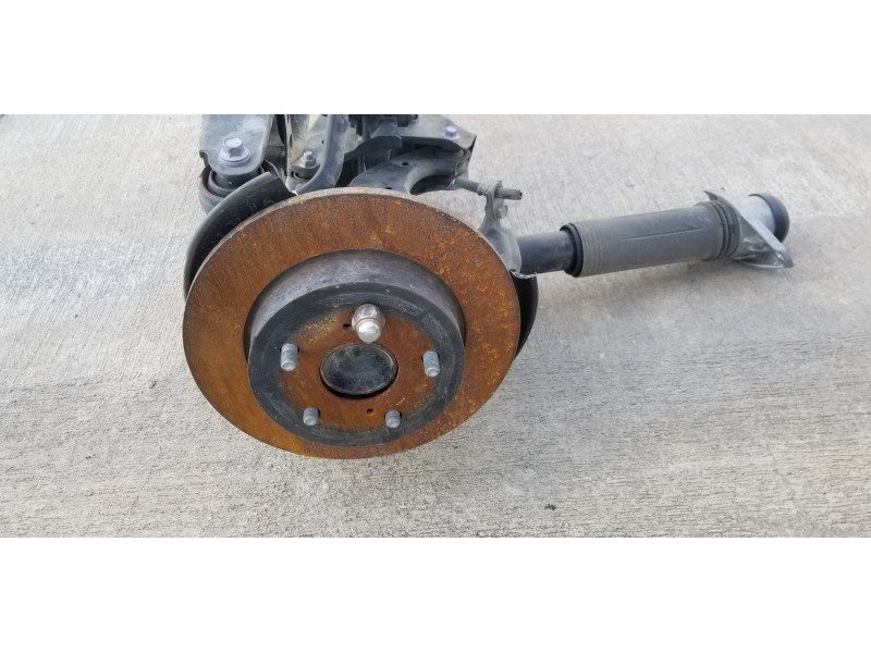 Recambio de puente trasero para toyota corolla (e21) hybrid active referencia OEM IAM 512060208  