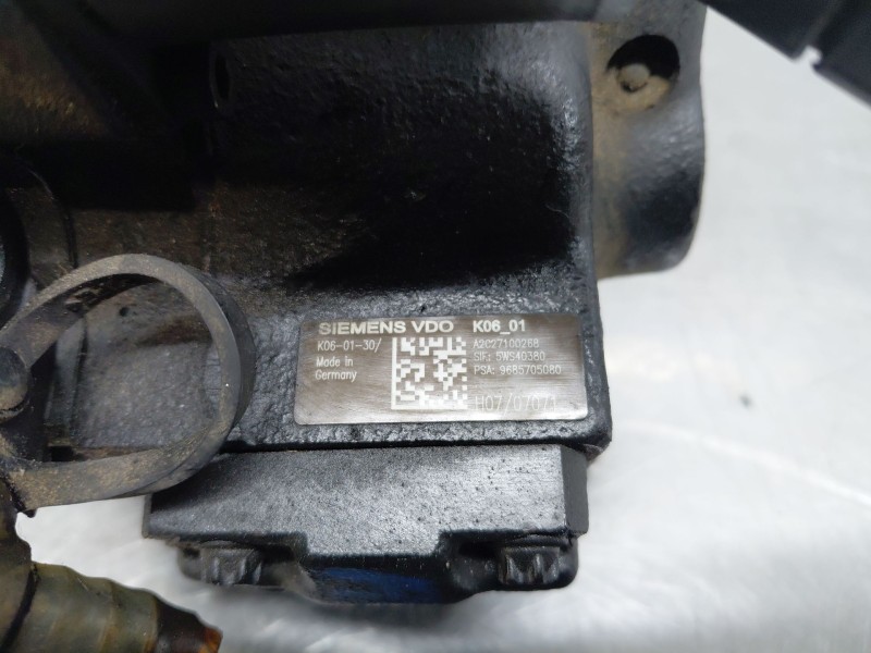 Recambio de bomba inyeccion para ford mondeo ber. (ca2) referencia OEM IAM   