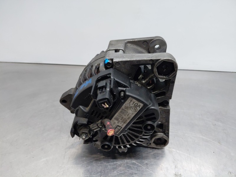 Recambio de alternador para renault megane ii coupé-cabriolet (em0/1_) 1.9 dci referencia OEM IAM 8200667610  
