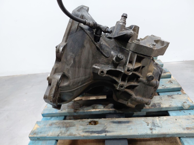 Recambio de caja cambios para opel corsa e design referencia OEM IAM 5700646  