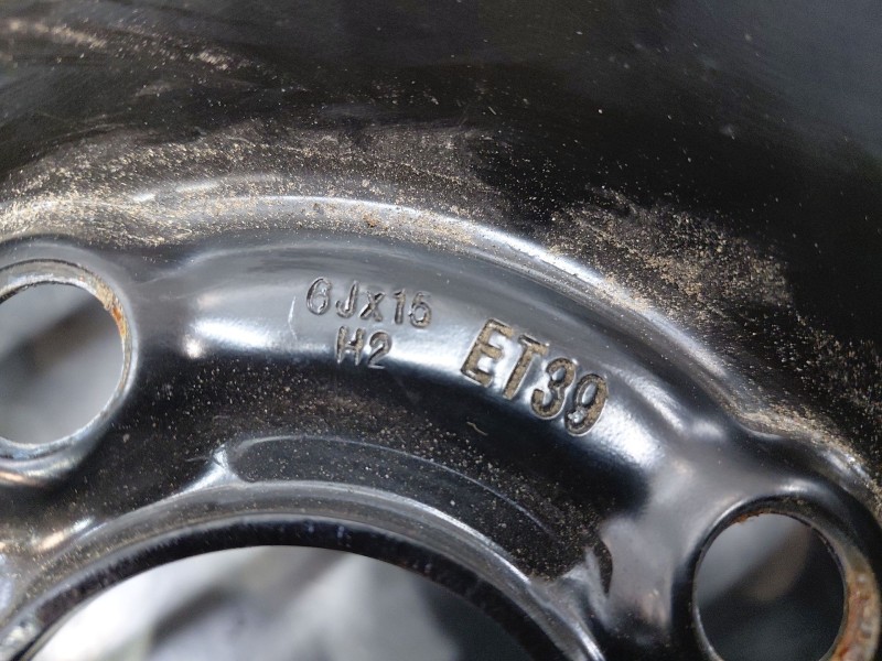 Recambio de neumatico repuesto para opel corsa e design referencia OEM IAM   